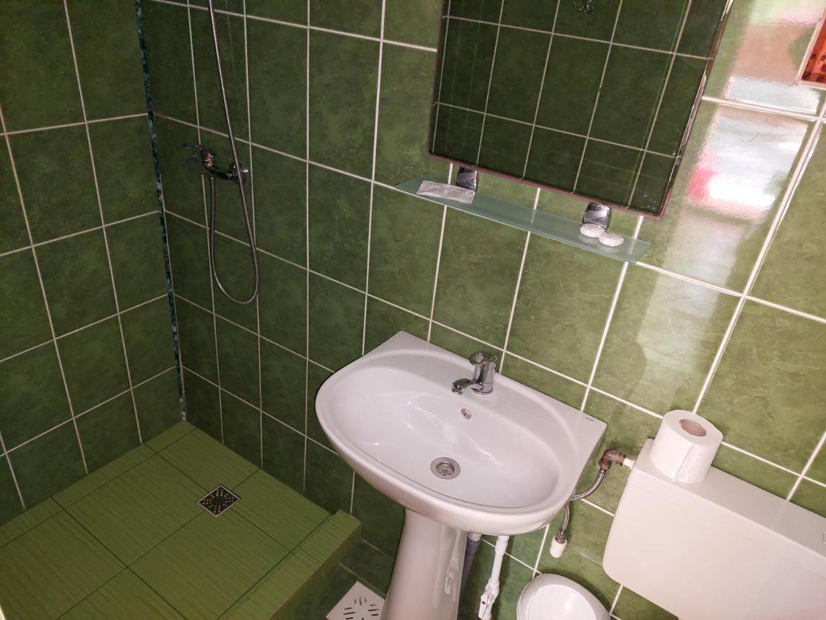 Pensiunea La Tavi Murighiol Exteriör bild